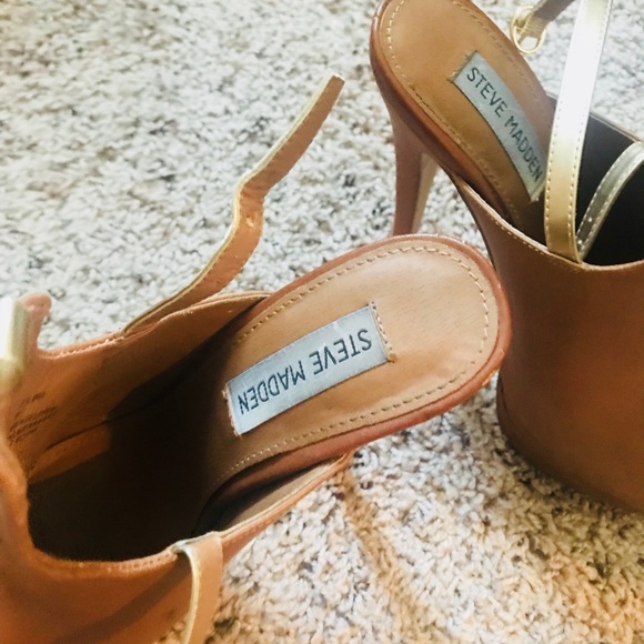 Shoes - Picture 5 of 7